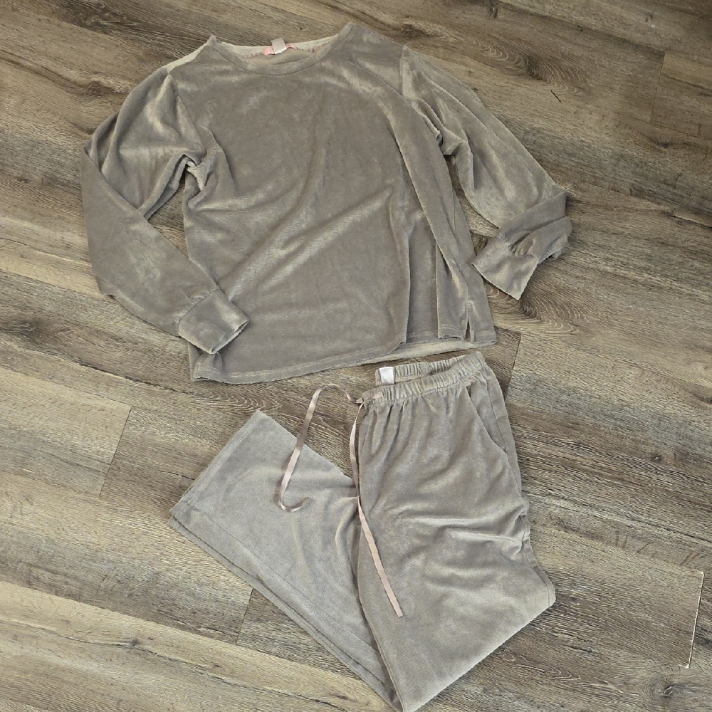 Christian Siriano Pajama Set